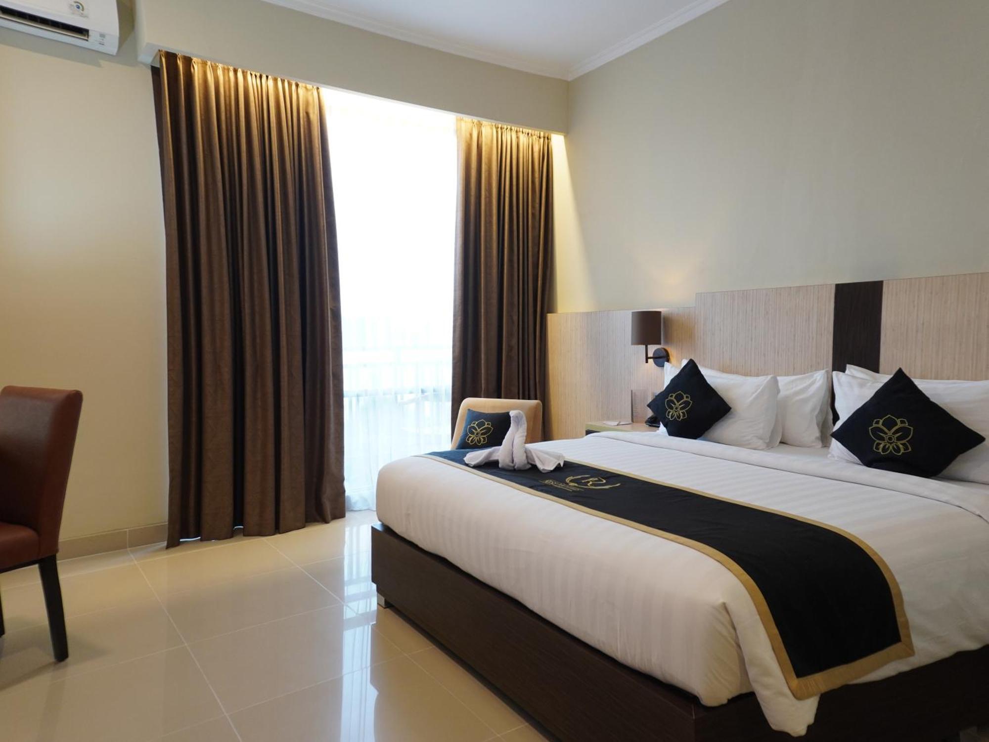 Riss Hotel Malioboro Yogyakarta Exteriör bild