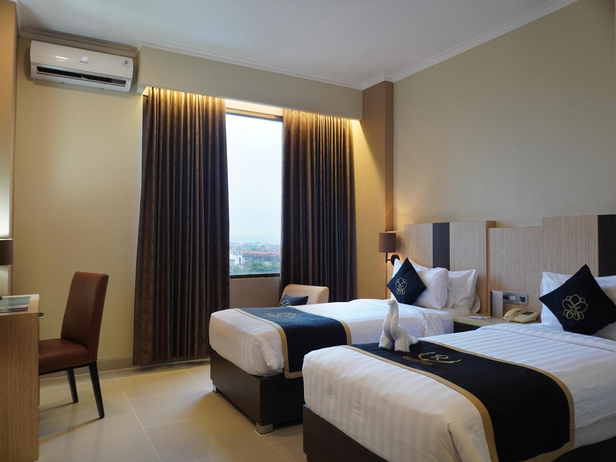 Riss Hotel Malioboro Yogyakarta Exteriör bild